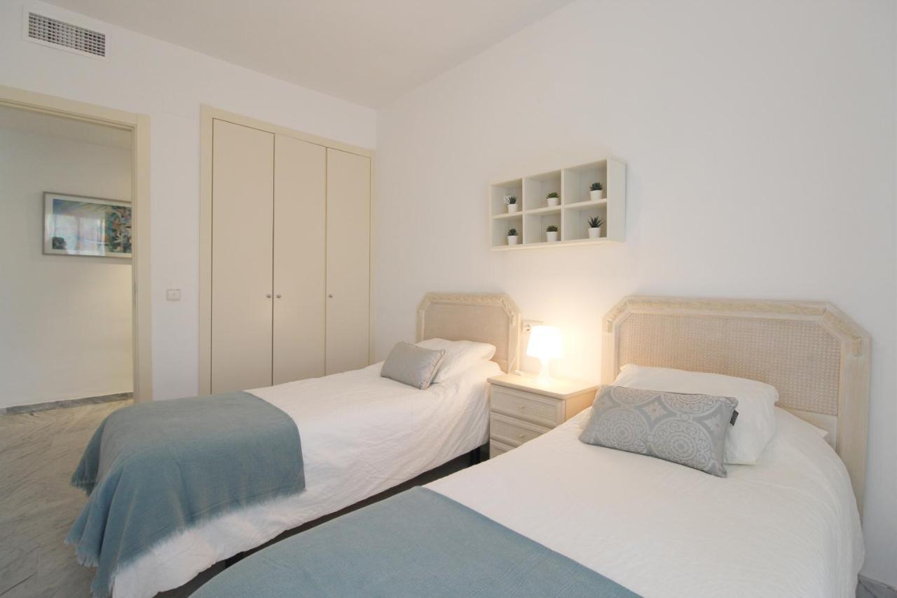 Lovely Bahia Marbella Apartment Zewnętrze zdjęcie