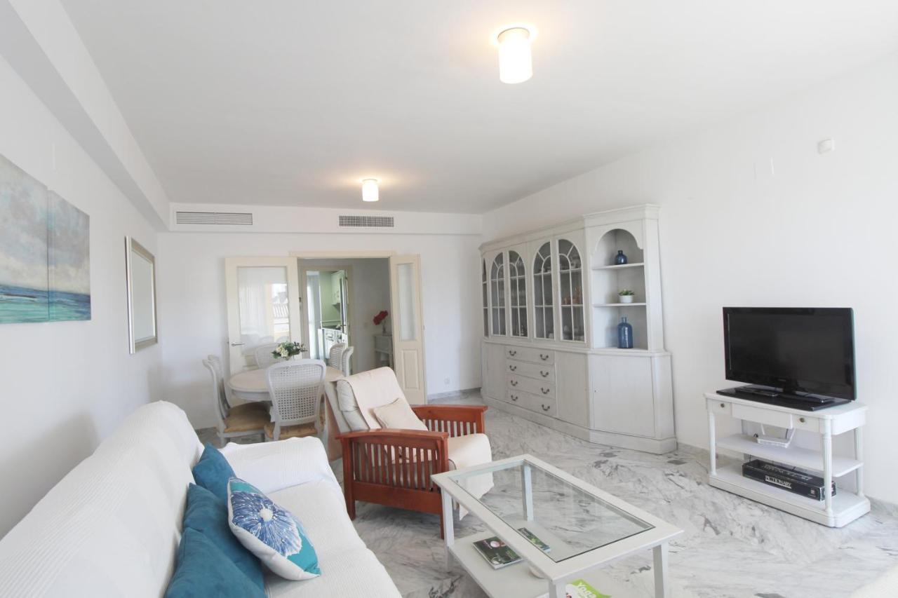 Lovely Bahia Marbella Apartment Zewnętrze zdjęcie